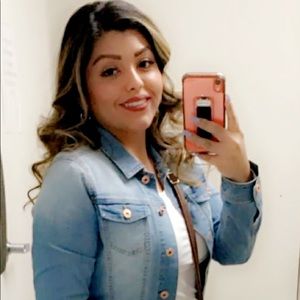 Meet your Posher, Jessica